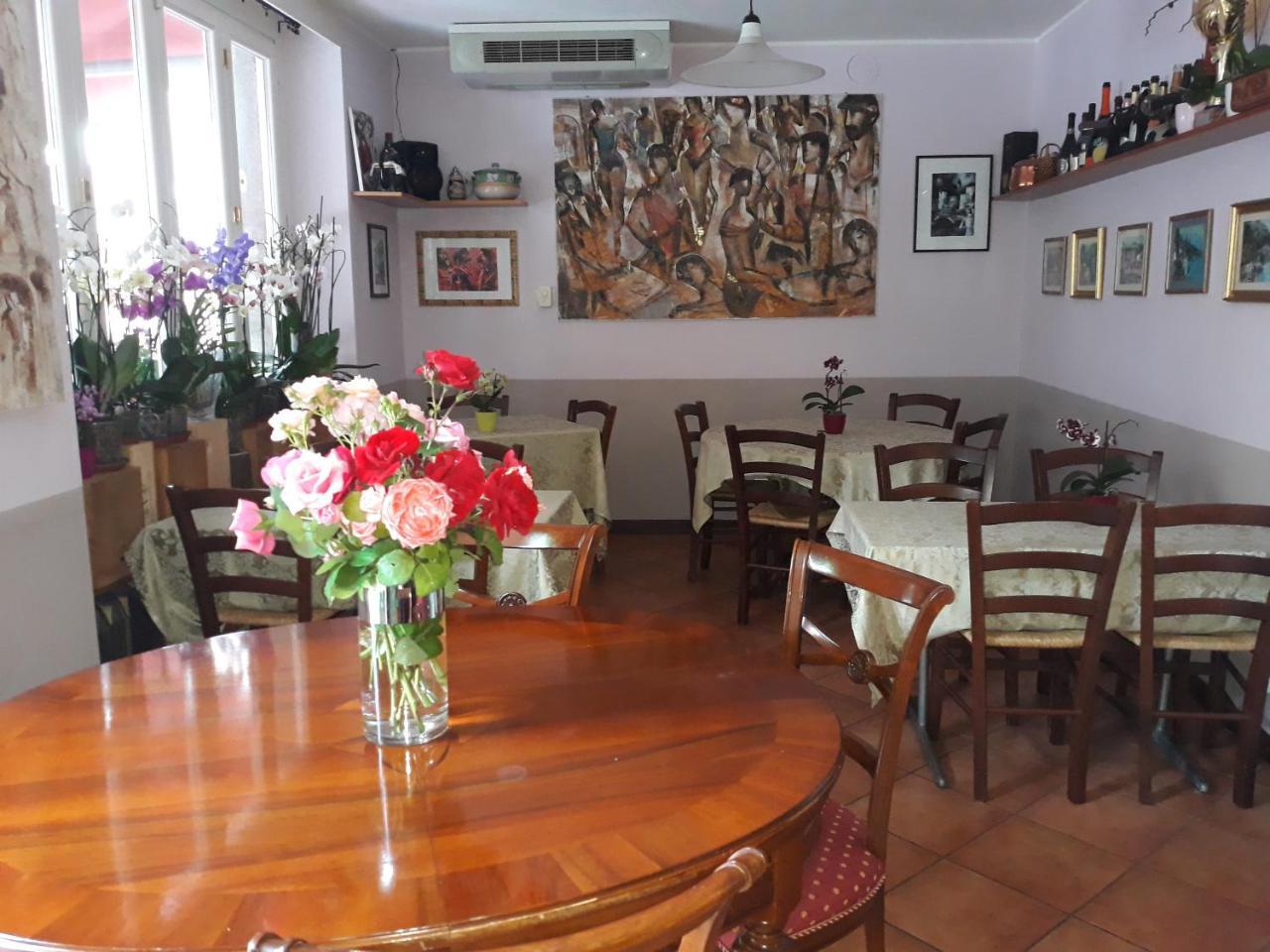 Caffe Del Viaggiatore Valsolda Exterior foto